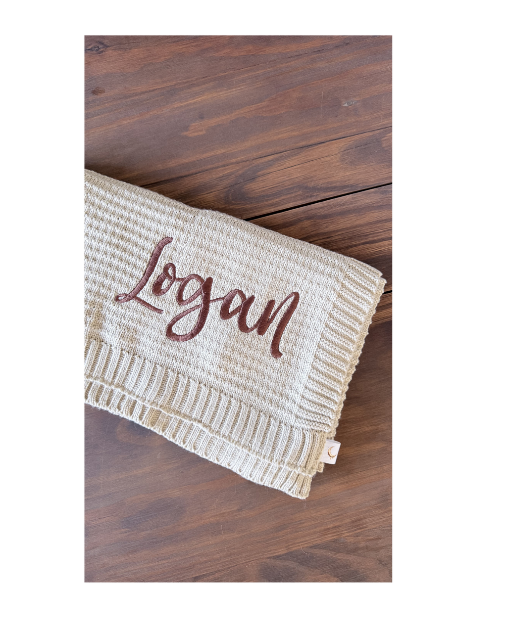 Knitted personalised blankets