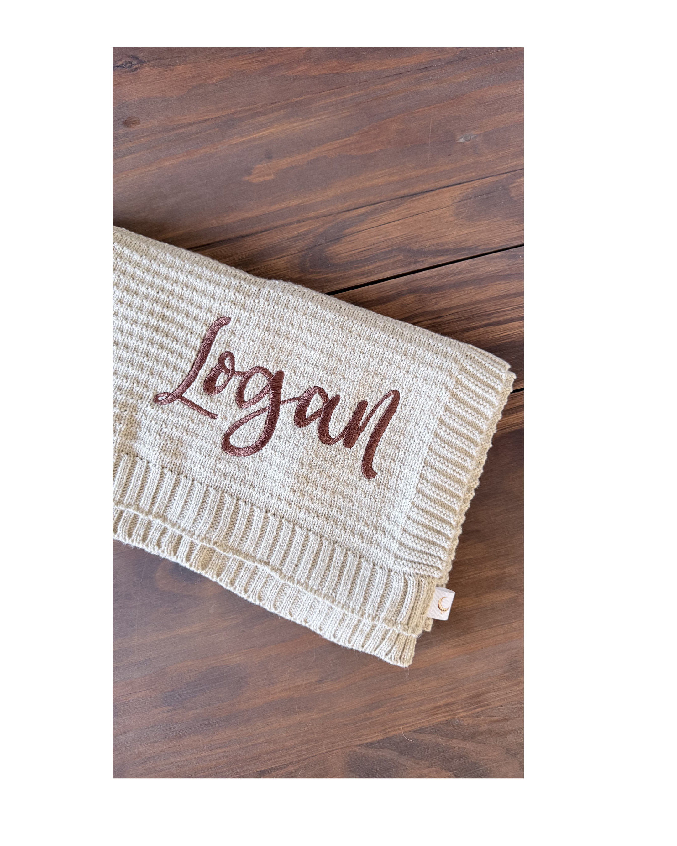 Knitted personalised blankets